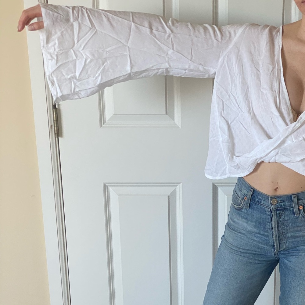 Mura Boutique White Wrap Blouse Small - Picture 5 of 5